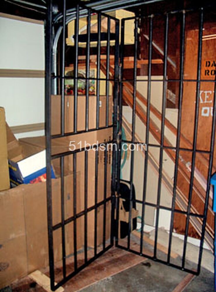 监狱牢房 BDSM 牢笼 束缚 金属